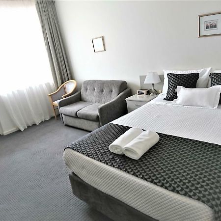 Glenelg Beach Gateway Studio Apartment Екстер'єр фото